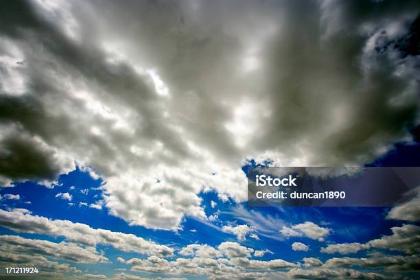 Nubarrones Xxl Foto de stock y más banco de imágenes de Altocúmulo - Altocúmulo, Azul, Cielo