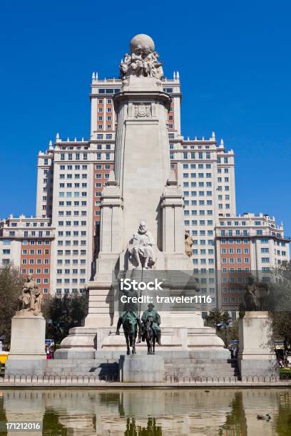 Plaza De España Em Madrid Espanha - Fotografias de stock e mais imagens de Dia - Dia, Dom Quixote, Espanha