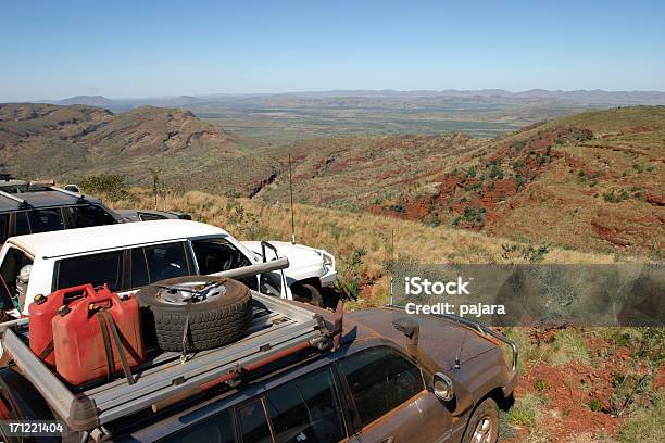 En La Cima Del Mundo Foto de stock y más banco de imágenes de Australia - Australia, 4x4, Colina