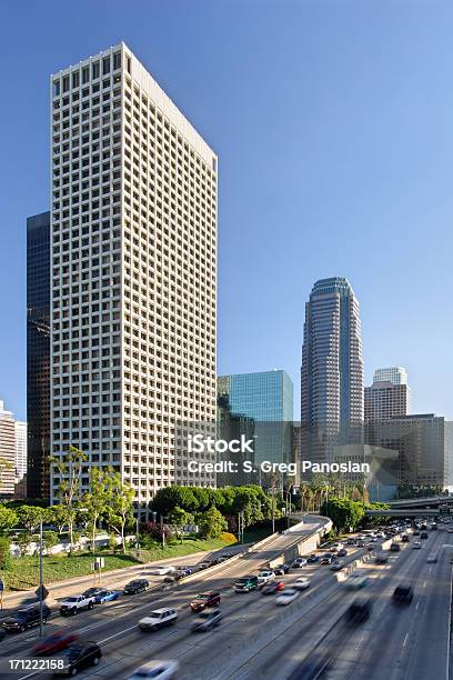 Estação Do Centro Da Cidade De Los Angeles - Fotografias de stock e mais imagens de Ao Ar Livre - Ao Ar Livre, Arranha-céu, Autoestrada