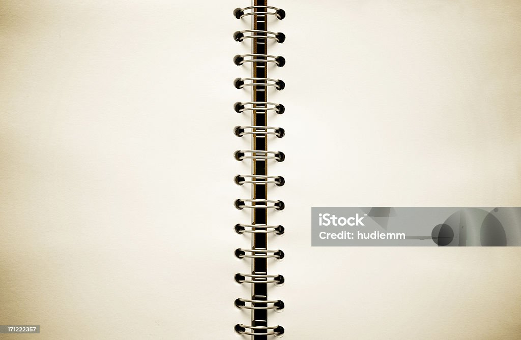 Old cuaderno con espiral - Foto de stock de Cuaderno de apuntes libre de derechos