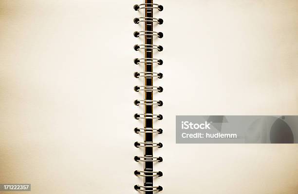 Antigo Bloco Espiral - Fotografias de stock e mais imagens de Caderno de notas - Caderno de notas, Caderno de Esboços, Antigo