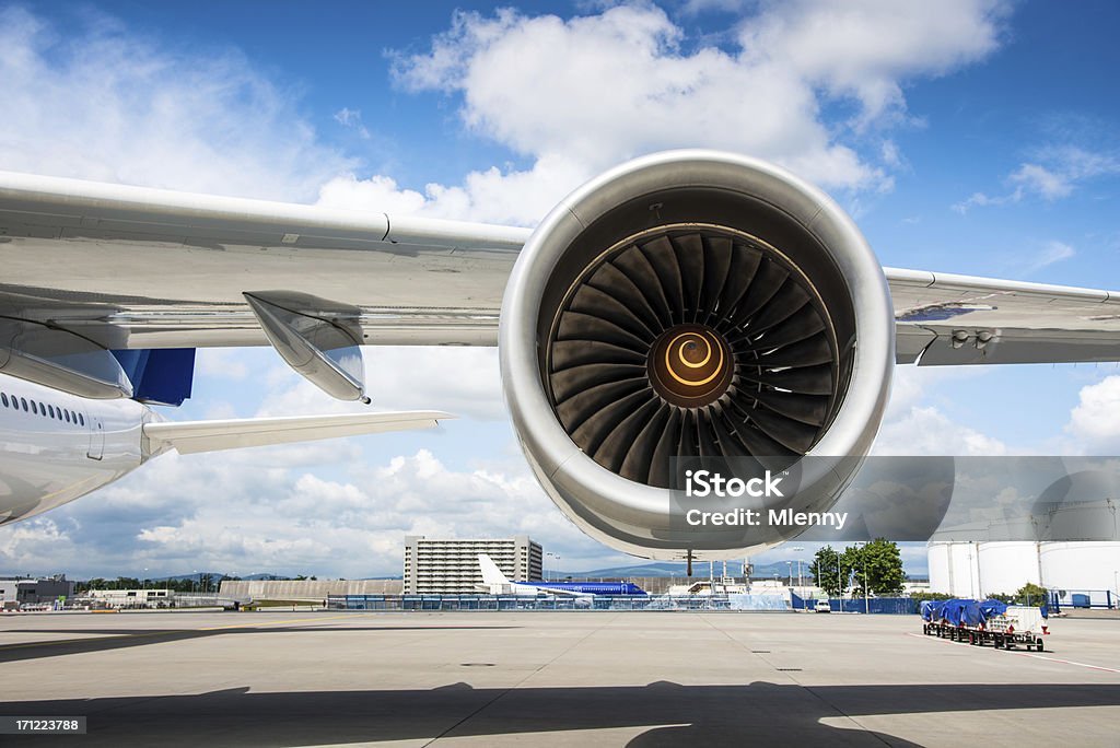 飛行機タービン - 旅客機のロイヤリティフリーストックフォト