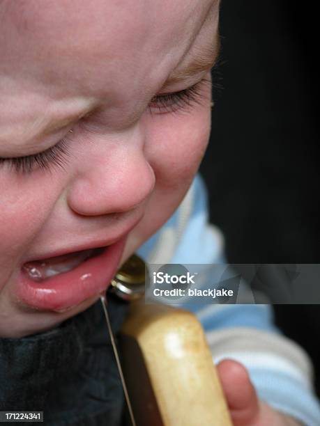 Crying Baby Stockfoto und mehr Bilder von 12-17 Monate - 12-17 Monate, Angst, Augen geschlossen