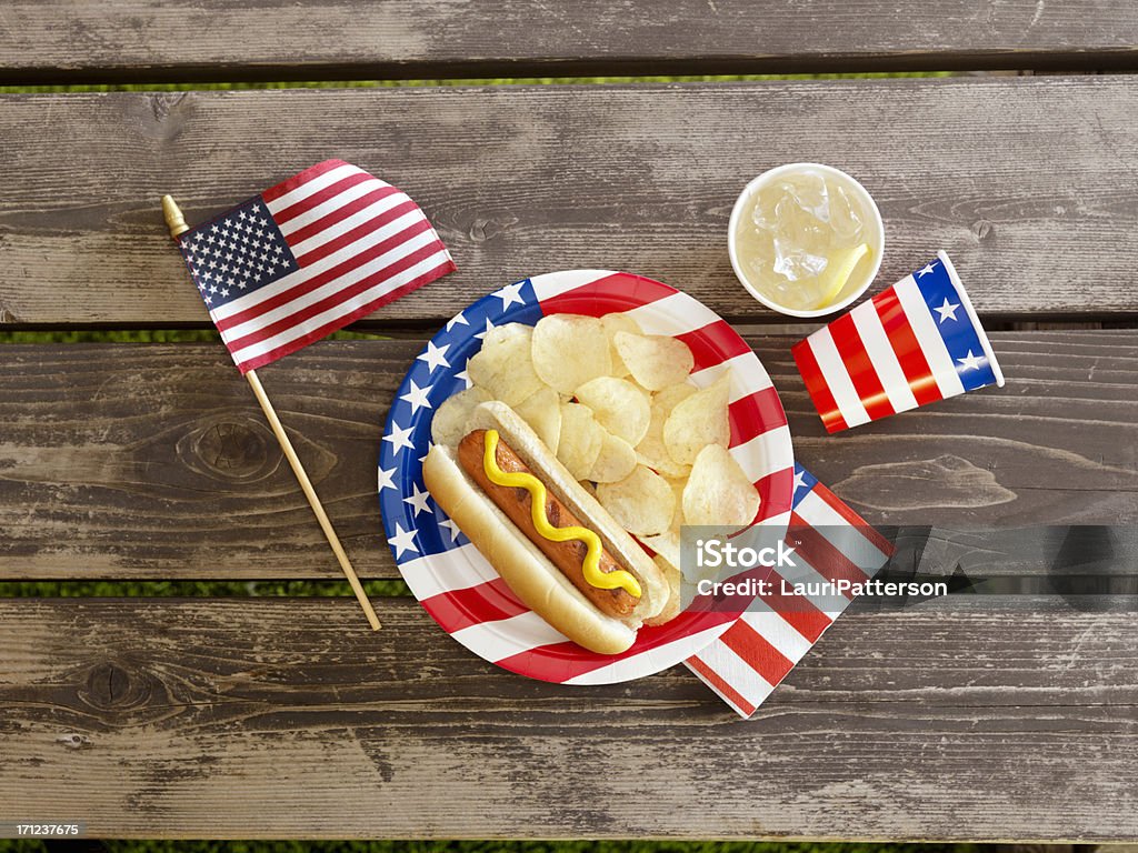 4 luglio Picnic - Foto stock royalty-free di Hot Dog