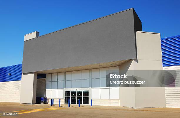 Eine Moderne Generische Marketplace Eingang Stockfoto und mehr Bilder von Supermarkt - Supermarkt, Gebäudefront, Geschäft