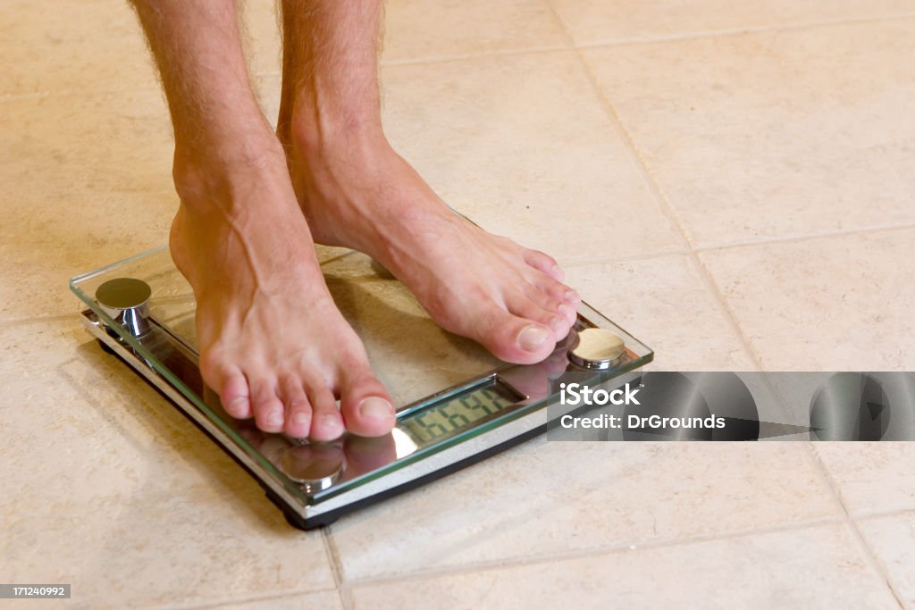 Проверка вес тела - Стоковые фото В помещении роялти-фри