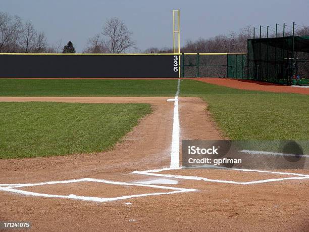 Photo libre de droit de Première Ligne De Base banque d'images et plus d'images libres de droit de Terrain de baseball - Terrain de baseball, Clôture, Baseball