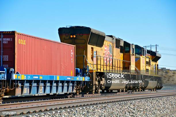 Foto de Union Pacific Railroad Train Locomotivas Palm Springs Califórnia e mais fotos de stock de Trem Union Pacific