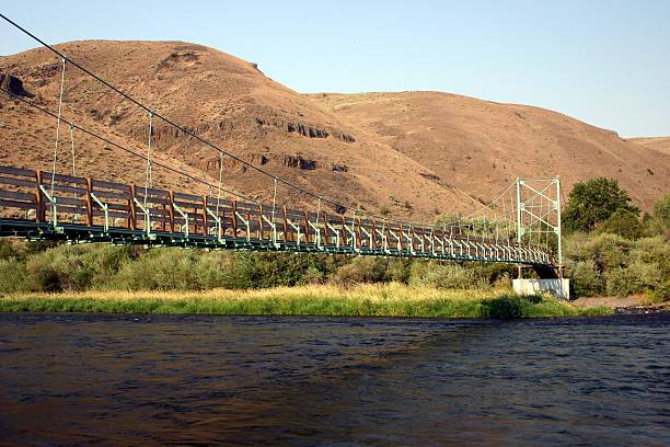 istock Foot Bridge over the Yakima River 171241827