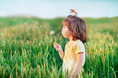 kind-in-der-natur.jpg?b=1&s=170x170&k=20&c=2Tuf9MX-gVMQo751TCp-V7_r969SmVsLG45puoHssHA=