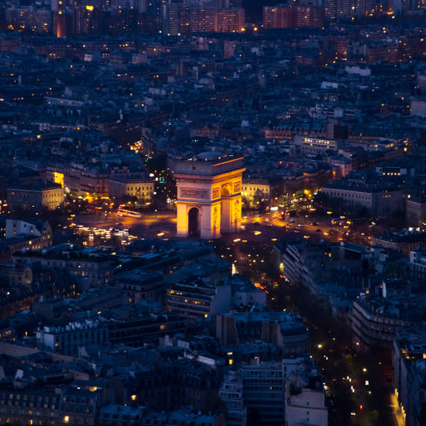 istock Paris-France 171242537