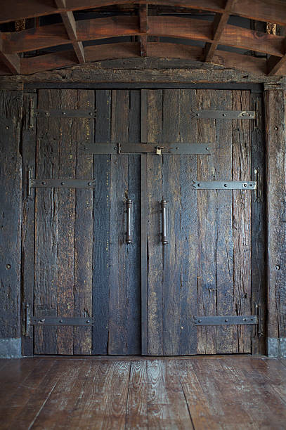 istock Old Wooden Door 171247725