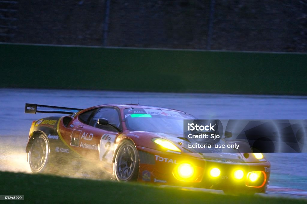 Ferrari F430 GT Rennwagen im Spa-racing track - Lizenzfrei Abenddämmerung Stock-Foto