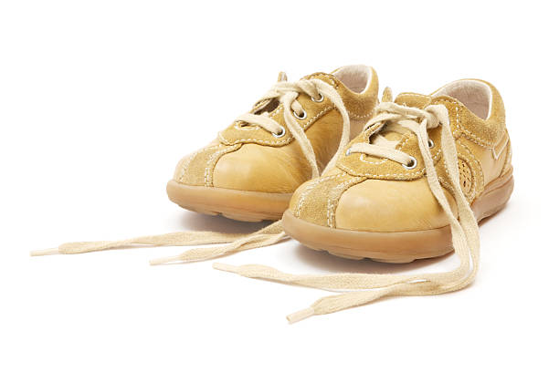 유아복 캐주얼 신발도 - baby booties studio shot horizontal shoe 뉴스 사진 이미지