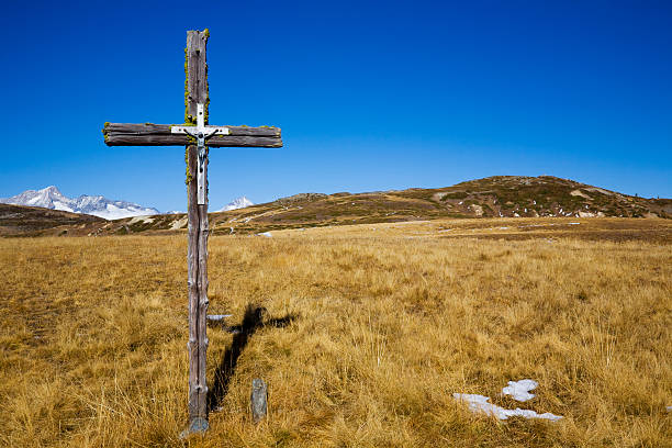 istock Old wooden cross 171249838