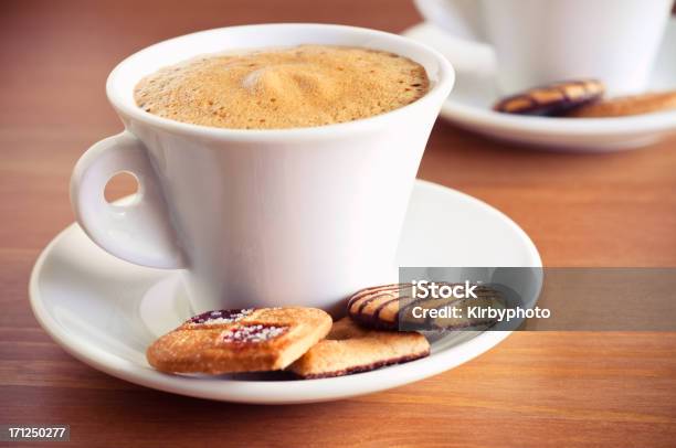 Café Com Oscookies - Fotografias de stock e mais imagens de Amontoar - Amontoar, Bebida, Bebida com espuma