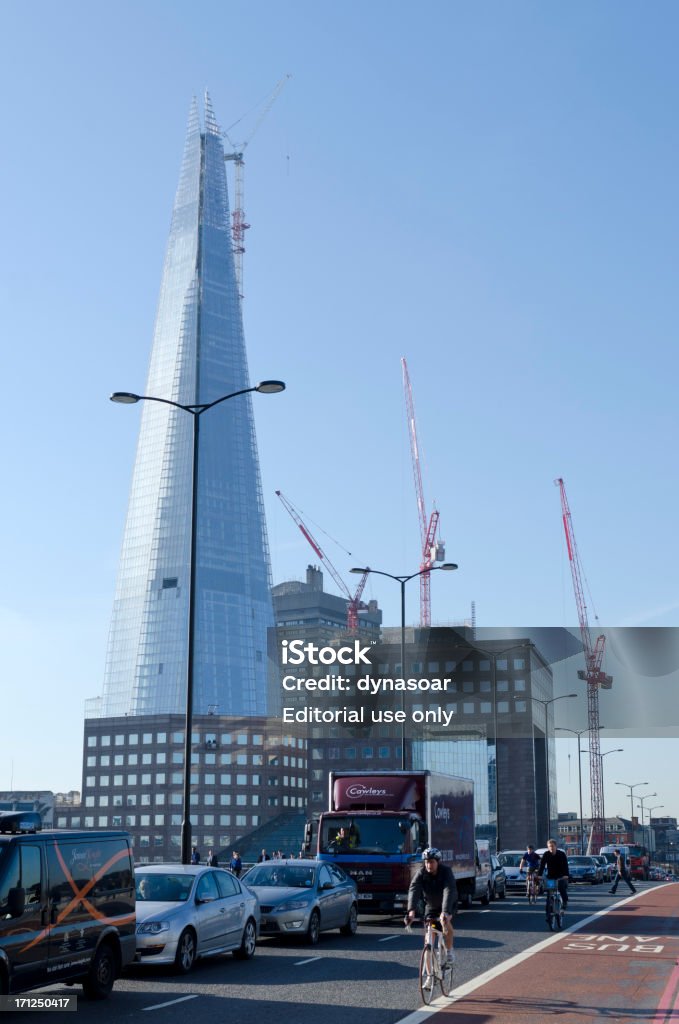 The Shard rascacielos torres en el centro de Londres - Foto de stock de Ciudad libre de derechos