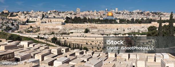 Panorama Da Cidade Velha De Jerusalém - Fotografias de stock e mais imagens de AC - AC, Antiguidades, Ao Ar Livre