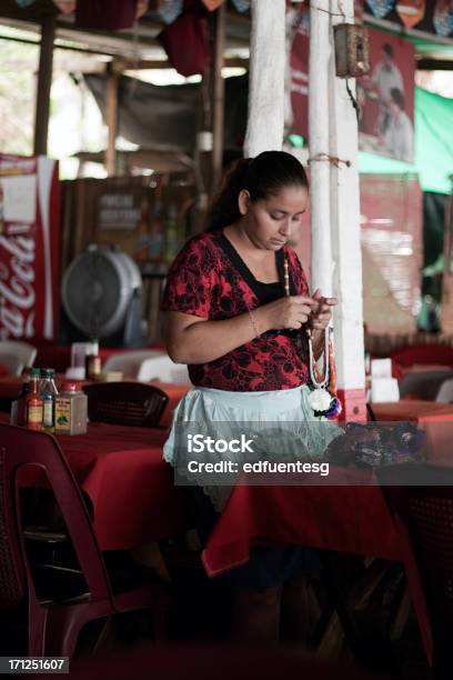 Foto de Jovem Salvadorenho e mais fotos de stock de Adulto - Adulto, América Central, América Latina