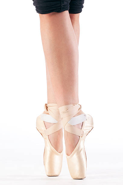 istock Ballet Dancer Legs In Pointe Shoes 171252143