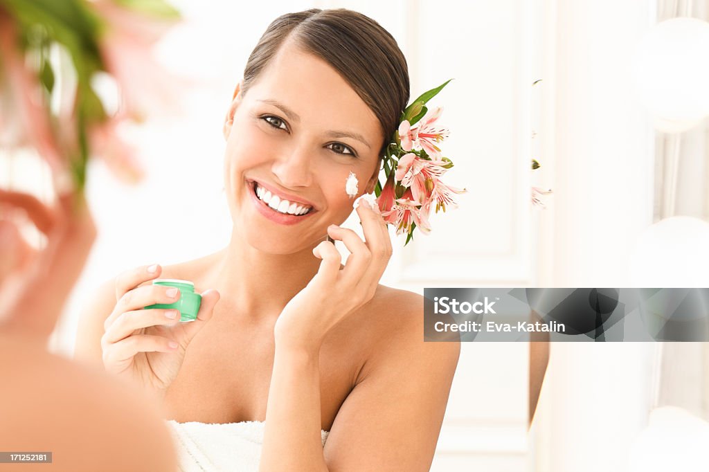 Skin care - Lizenzfrei Attraktive Frau Stock-Foto