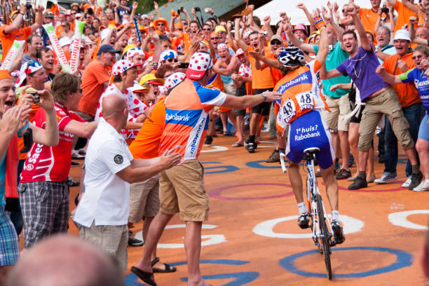 alpe d'huez tour de france palco - tour de france - fotografias e filmes do acervo