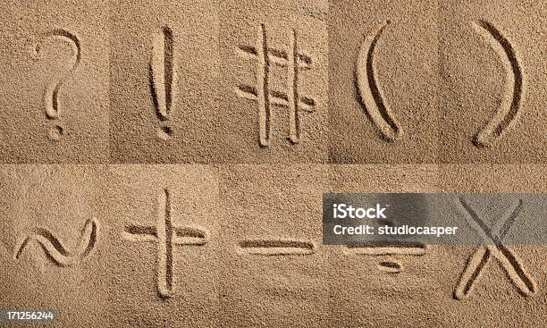 サンドアルファベット Xxxl - 砂のストックフォトや画像を多数ご用意 - 砂, プラス記号, 浜辺