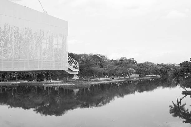 istock Elevated museum in Villahermosa 171257396