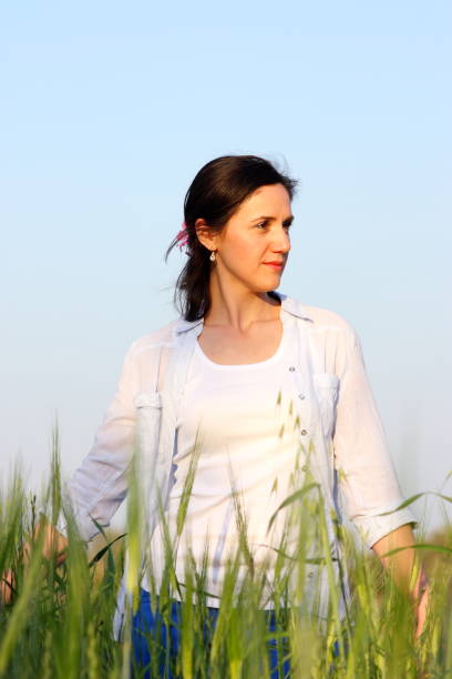 istock Free woman wheat 171260684