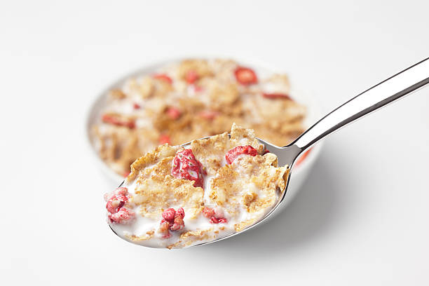 Berry Fruit, Bowl, Bran, Antioxidant, Appetizer, Balance, Breakfast, Breakfast Cereal, Bowl, Cereal Plant, Color Image, Corn Flakes, Milk, Food and drink,