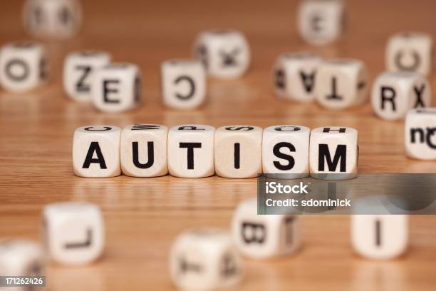 Autismo Foto de stock y más banco de imágenes de Autismo - Autismo, Conceptos, Conceptos y temas