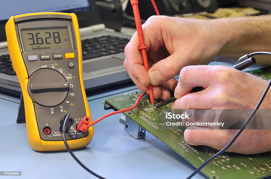 Testing der circuit board - Lizenzfrei Elektronik-Industrie Stock-Foto