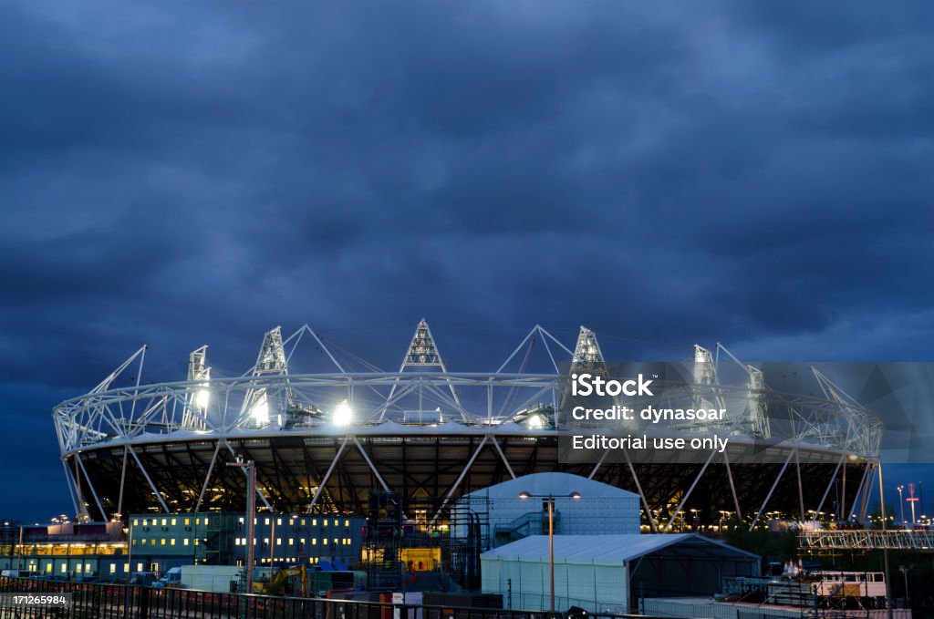 Jogos Olímpicos de Londres 2012 Estádio à noite - Royalty-free Jogos paralímpicos Foto de stock