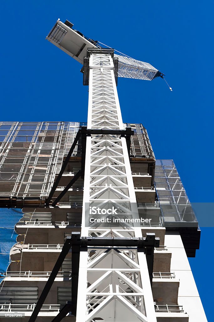 공사장 of 고층 건물, 타워 두루미, 푸른 하늘, 복사 공간이 - 로열티 프리 0명 스톡 사진