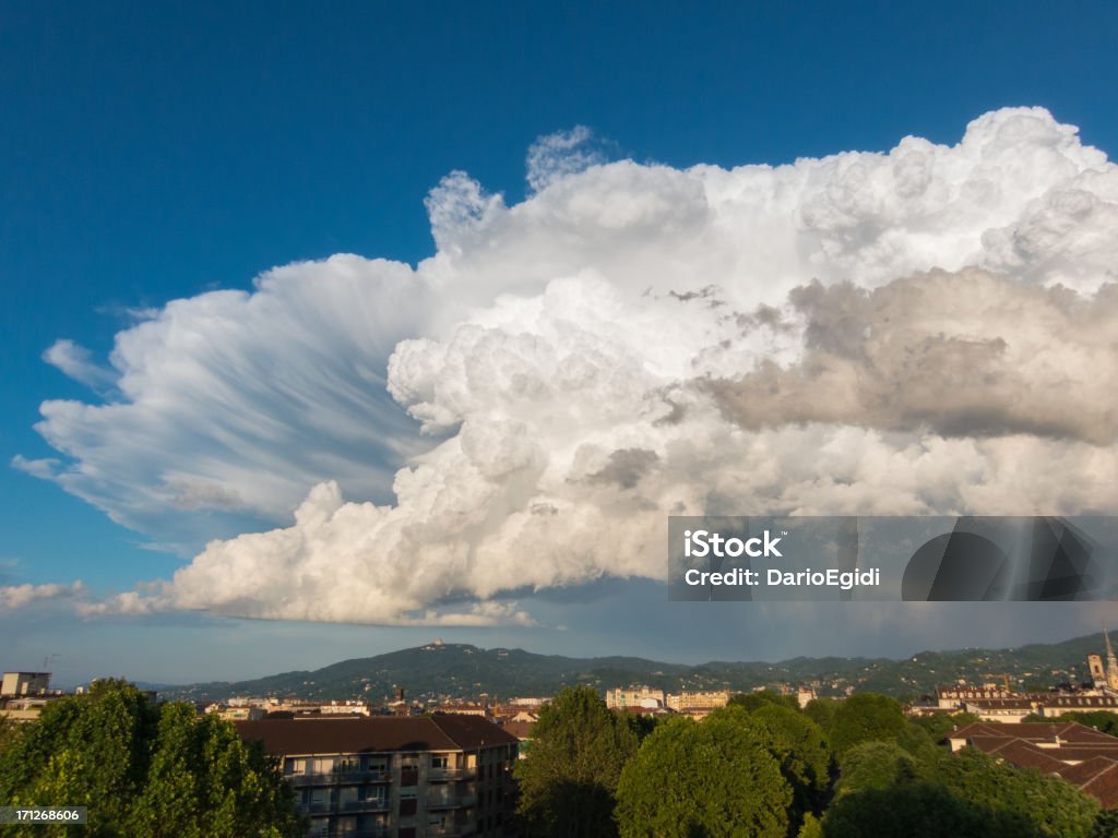 Architettura cloud di Torino - Foto stock royalty-free di Ambientazione esterna