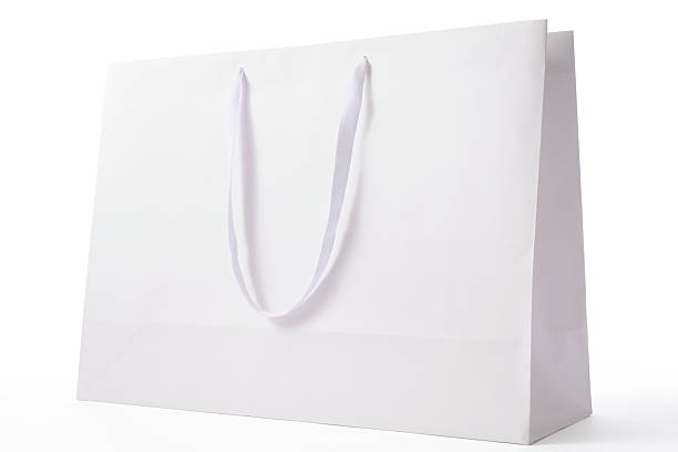 imagen de blanco aislado en blanco bolso de compras sobre fondo blanco - shopping bag white isolated blank fotografías e imágenes de stock
