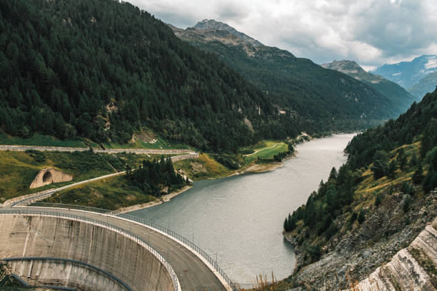 istock Lake and river in Italy 1712691229