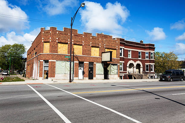 istock Boarded up Edwardian Shop Building, East Side, Chicago 171271218