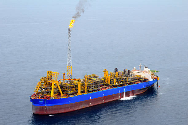 fpso petroliera - floating oil production platform foto e immagini stock