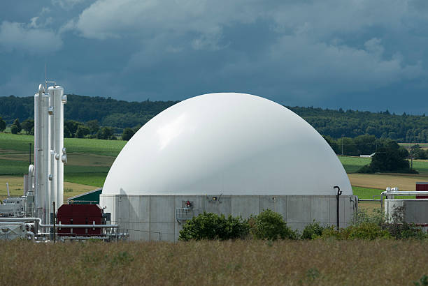 istock Biomass energy plant under an approaching thunderstorm, Bioenergie 171272821