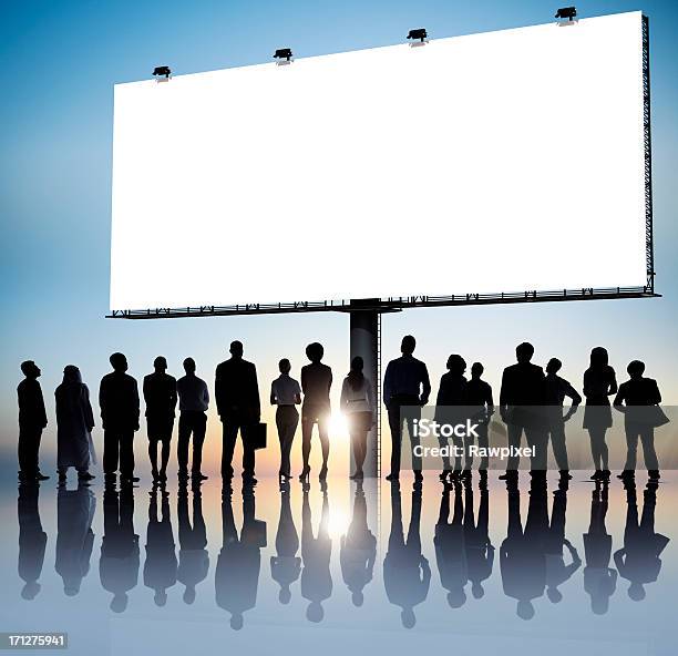 Businessteam Stockfoto und mehr Bilder von Afrikanischer Abstammung - Afrikanischer Abstammung, Asiatischer und Indischer Abstammung, Berufliche Partnerschaft