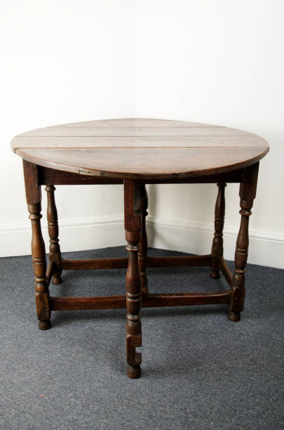 Seventeenth Century Antique Oak Gateleg Table Seventeenth century antique oak gateleg table. elizabethan style stock pictures, royalty-free photos & images