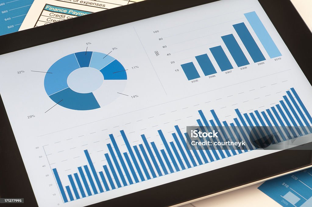 Mesa de trabalho moderno com tablet digital - Royalty-free Apresentação - Discurso Foto de stock Mesa de trabalho moderno com tablet digital - Royalty-free Apresentação - Discurso Foto de stock