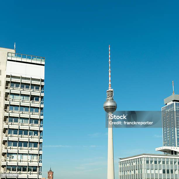 Torre De Televisión De Berlín En Alexander Platz Y Rascacielosalemania Foto de stock y más banco de imágenes de Aire libre