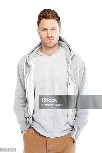 Retrato De Homem Jovem Confiante - Fotografias de stock e mais imagens de Sweatshirt - Sweatshirt, Homens, Modelo - Ocupação