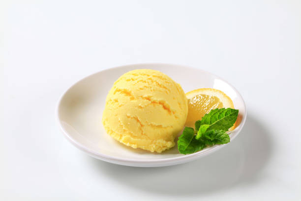 istock Scoop of vanilla icecream 171279045