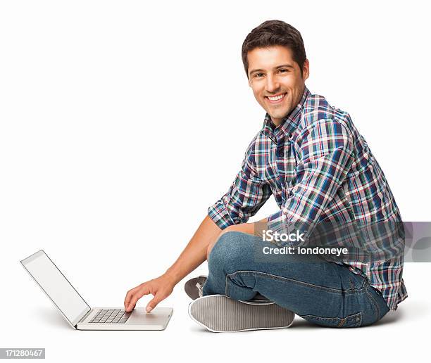 を使用して幸せな若い男性ノートパソコン絶縁 - 男性のストックフォトや画像を多数ご用意 - 男性, 座る, ノートパソコン