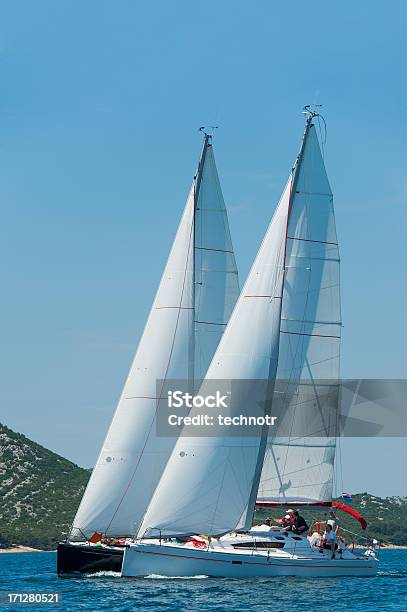 Парусные Состязание На Regatta — стоковые фотографии и другие картинки Sailing Team - Sailing Team, Адриатическое море, Белый