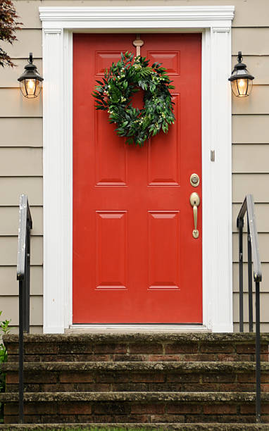 istock Red Door 171282612